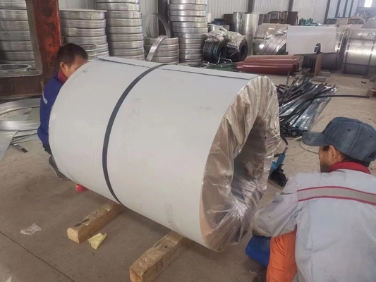 La immersione calda Sgcc ha galvanizzato le bobine d'acciaio Z275 per lo strato ondulato del ferro del tetto del metallo